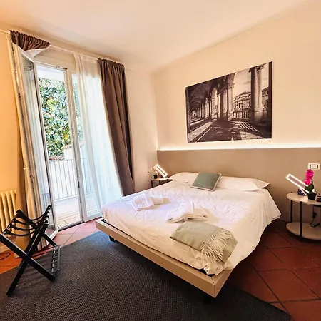 Private Terrace Cozy Flat Near Center
